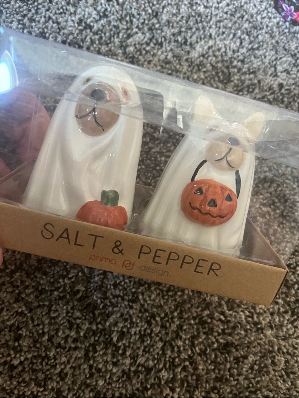 Prima Design ghost dogs salt and pepper shakers